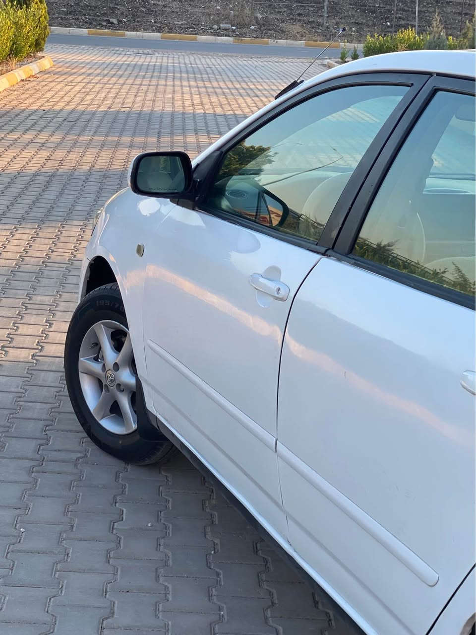 بيكاشؤ مؤديل 2006 گير عادي مةكينة بجوك غاز و بةنزين بي دةعم هيج ليداني نية جوار تاية و ويلي نوية تازةية گير مةكينة توند و تؤلي بةشةرت سةيارةكة جاهيزة يةك دينار مةسروفي نية لة هةوليرم سحري 70 وةرةقة رةقةم سةنةوي هةمووي نوية تاكو 2031 رةقةم تةلةفؤني خاوةني *********** أربيل, العراق
