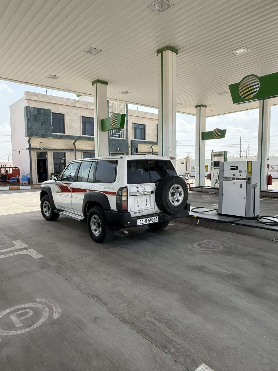 السلام عليكم نيسان بترول للبيع رقم بغداد موديل 2014 سياره جديده حيل سعر 245 سياره جاهزه ‭0780 478 0448‬
