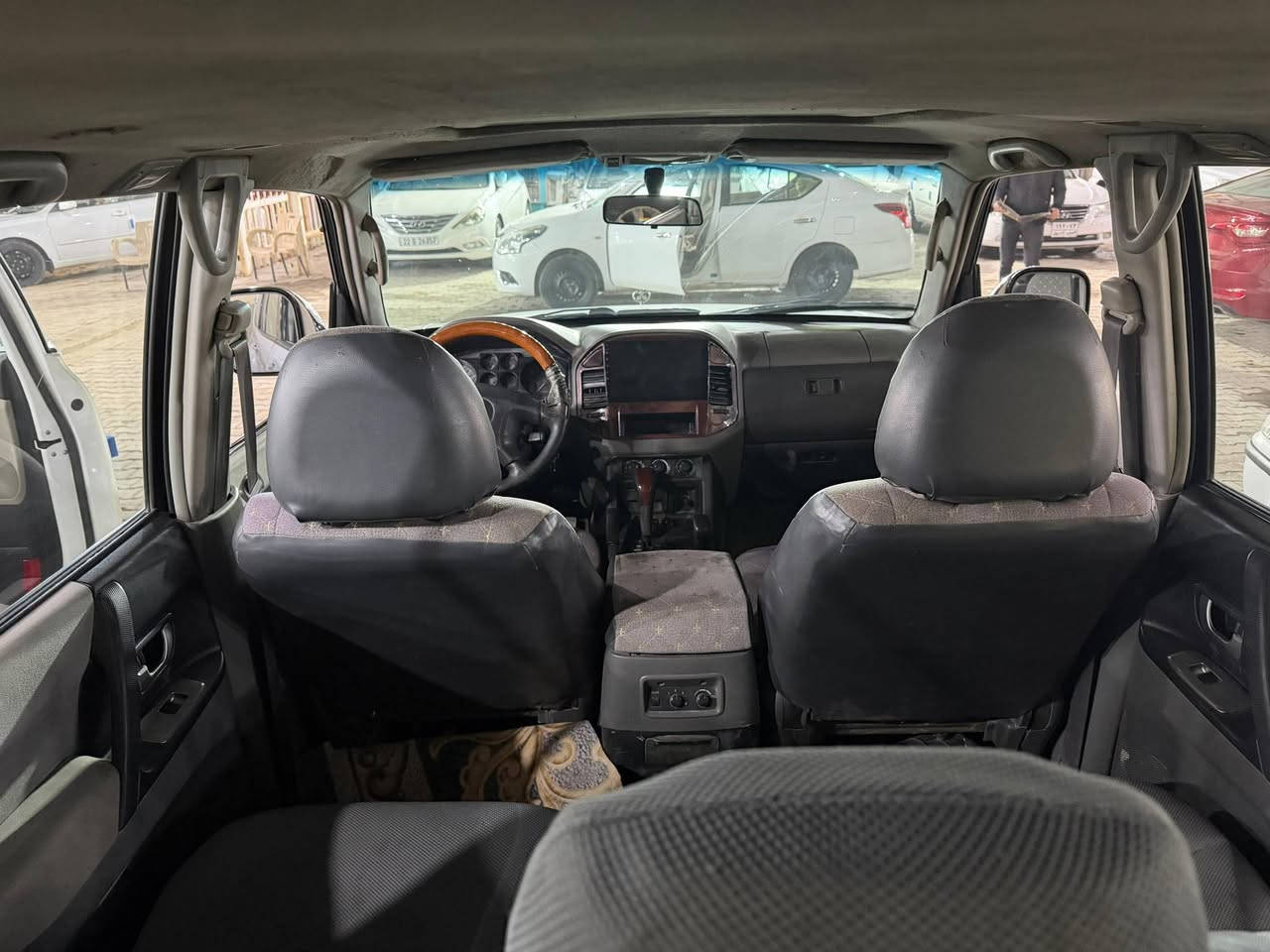 سياره باجيرو مديل 2006 
سياره نضيفه محرك 3800 
سياره 6 سلندر 
سياره نضيفه كلشي شغال بيه 
سياره فتحه 
بيه بس شوي بارد ورصعات وبيه صبغ ومعجون مثل ما موضح بل سونار متواجد عل فيس لو واتساب ***********
