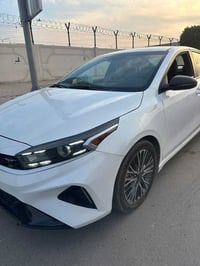 فورتي جي تي لاين  23 بغداد بأسمي  السعر 140   ماشيه 22        07703299...