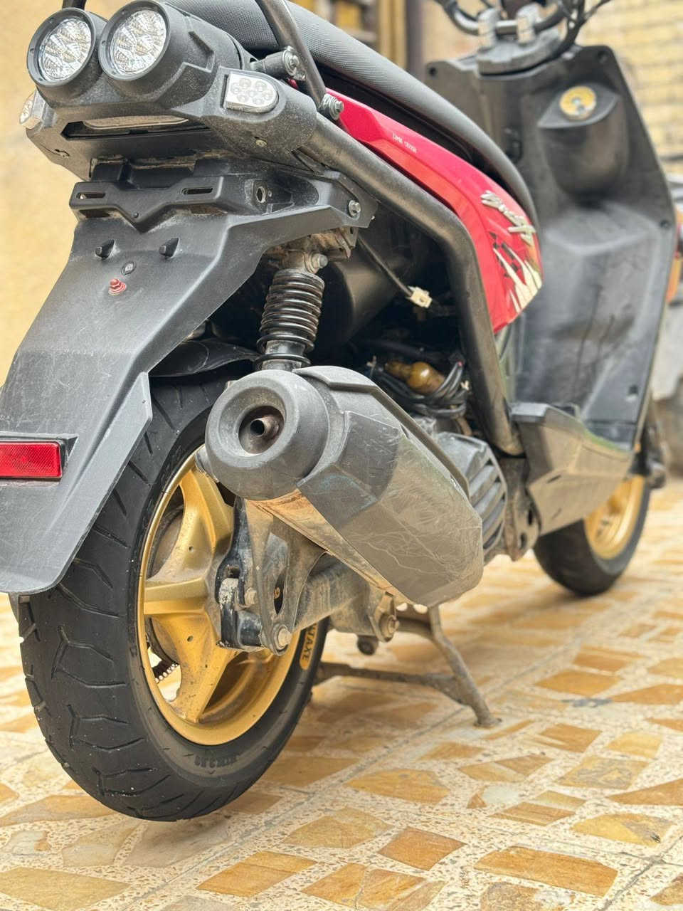 السلام عليكم شباب
سكنس جبلي للبيع موديل 2014 غراضها كلها بلاديه 

السعر مليون و300 وبيها مجال بسيط
مكاني بغداد مدينة الصدر الاورفلي 
للتواصل ***********
