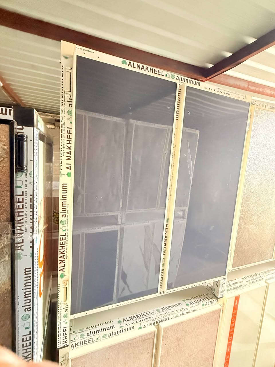 ✨ تريد ترتيب وفخامة بمدخل بيتك؟ ✨
جزامة الألمنيوم بلكامل تسكام
✔️ بوري صيني ألمنيوم عالي الجودة
✔️ رفوف الالمنيوم 
 ✔️ظهر الجزامة الالمنيوم 
✔️ 4 خانات

📏 القياسات:
ارتفاع متر / عرض 80 سم / عمق 30 سم

💰 #السعر المفاجأة: 95 ألف 
🚚 #توصيل سريع:
#بغداد #مجانا #محافظات #مجانا


**إذا كنت صاحب هذا الإعلان وتريد حذفه لأي سبب، رجاءا أرسل رسالة إلى الدعم الفني**