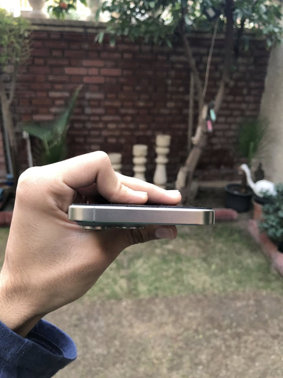 السلام عليكم
iPhone 15 Pro Max 

بطارية 88

ذاكرة 256

لون التيتانيوم

ملحقات كاملة

نظافة 99%

بغداد الامين الثانية

السعر مليون و150 وبي مجال

للاستفسار ***********
