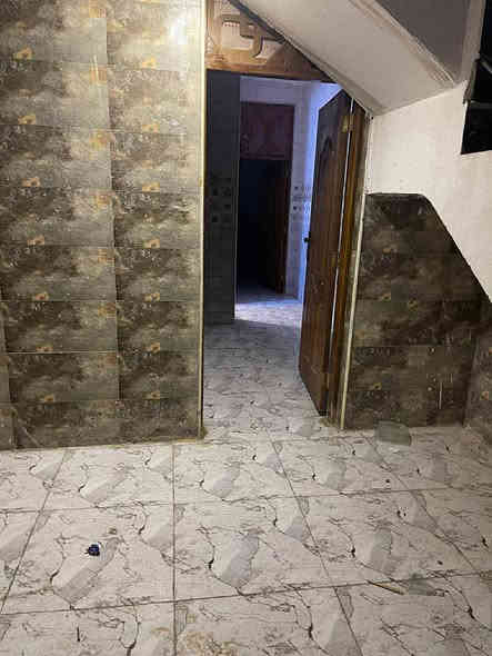 مشتمل الا يجار ورديه خارج شارع  30 ***********
