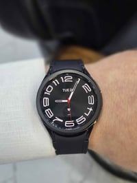 جالكسي واتش 6 كلاسيك • ٤٣مم • مقفول