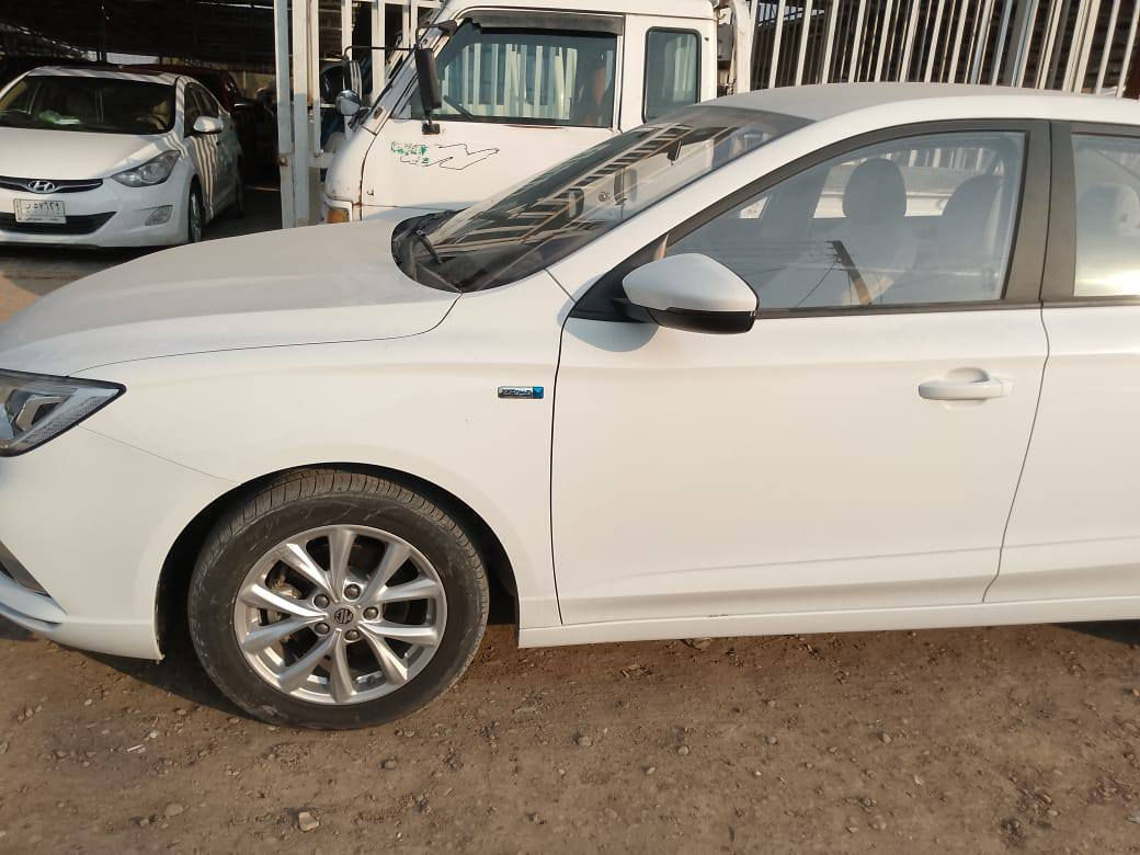 سلام عليكم سياره أم جي 5 زيرو موديل 25 للبيع السعر 105مكا ني دوره *********** وتساب
