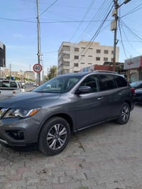 نيسان باسفندر • V6 3.5 • ٩٠ ألف مايل