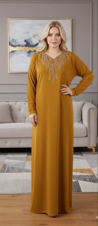 كشمير ايطالي • مطرز ستراس • مقاسات L-XL-XXL