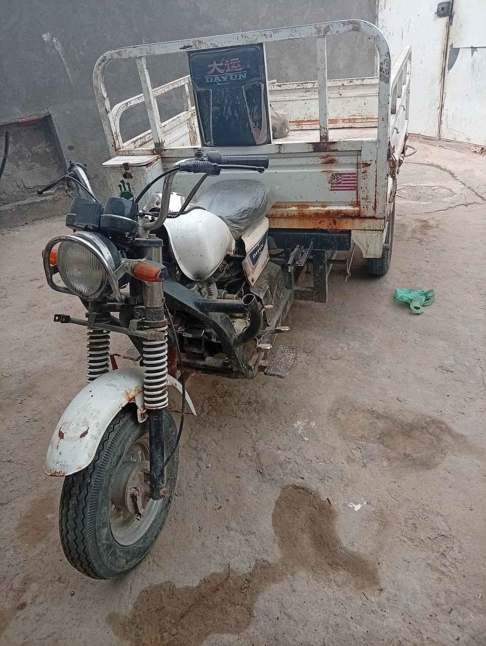 السلام عليكم اخواني ..عندي ستوته كامله سلف تشتغل كهربائيات شغاله مكينه نص عمر موديل 2018..
بيها اوراق وعينك ميزانك مال بيت مخليها الله وكيلكم....مكاني يم سجن الإصلاحي ..رقمي ***********
