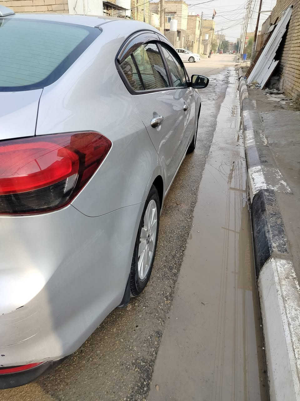 يا الله
كيا فورتي موديل 2018 

وارد امريكي محرك 2000 دوش 

حادث بنيد فقط

السيارة نص فوول شاشة كامرة نضام ايكو تحكمات ستيرن …

رقم وسنوية وهزة جدد  جددتهم باسمي رقم ذي قار الجديد 

صدر تايرات تبريد تدفئة كلشي جاهز السيارة جاهزة وكبل للشارع 

السع.ر 130 بيها مجال للشراي

العنوان ناصريه مركز

***********
