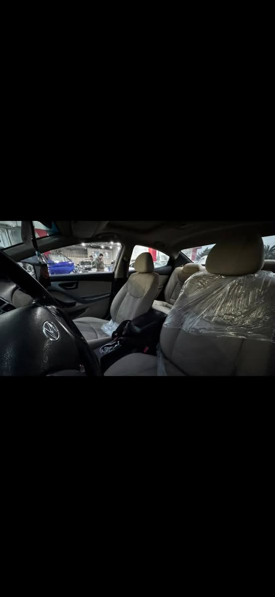 السلام عليكم
النترا ٢٠١٦ خليجي
محرك ١٨٠٠
رقم بغداد بسمي
كير محرك مكفول
تبريد قطعتين فتحه سلايت 
مواصفات الخليجي
حداديه خير من الله
مصبوغه حزام اثر طخات
 السعر ١٠٥ وبيها مجال
مكان بغداد العامريه 
رقم الهاتف ***********
