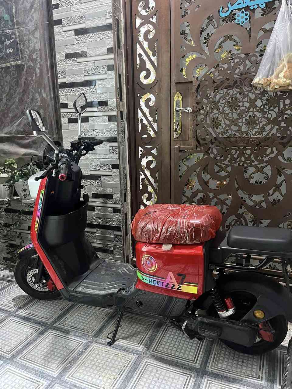 دراجه شحن استعمال شهرين فقط دراجه نضيفه نسبه 85‎%‎ دراجه اربع بطاريات +بصمه+سويج +اربعه كير سعر 550 رقم لهاتف ***********
