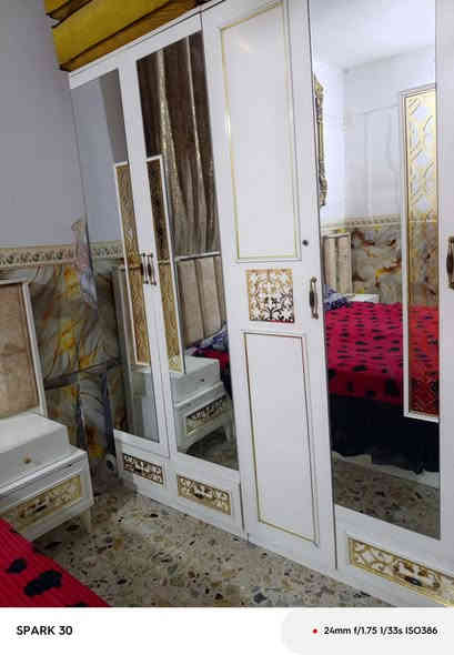 سلام عليكم غرفه نوم كامله مستعمله مده ٣ اشهر فقط الاستفسار 
***********
