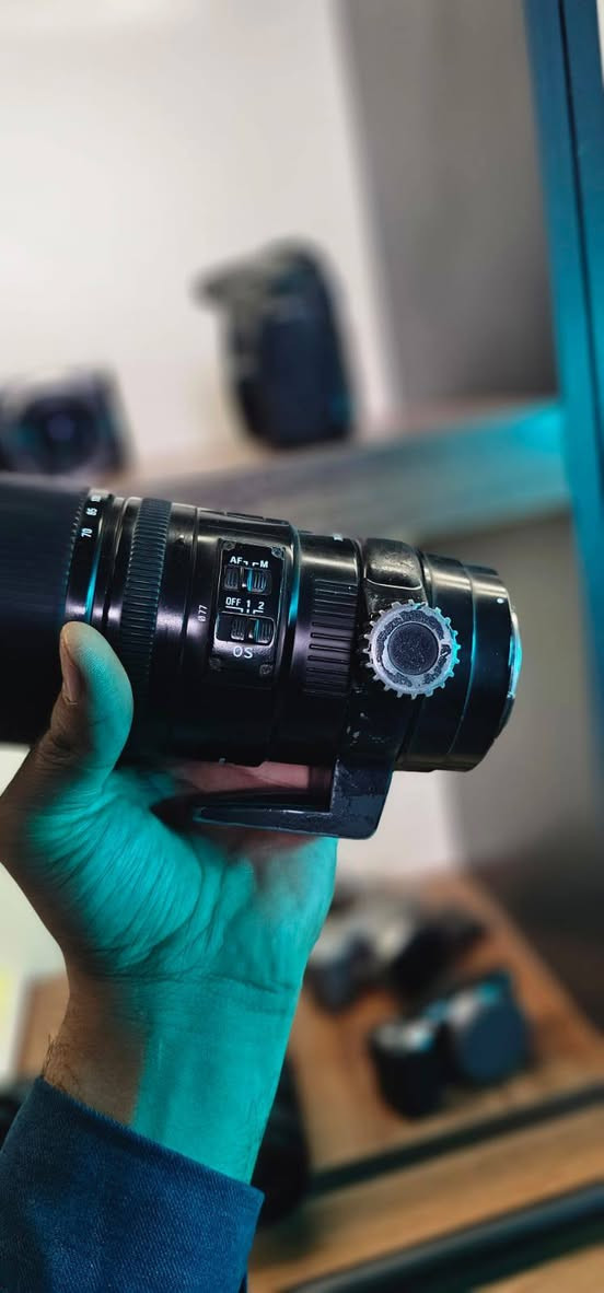 😁 يمي أنسب الأسعار... نار وشرار! 🔥🔥
📸 عدسة Sigma 70-200mm f/2.8 APO EX DG OS HSM
إذا تدور على جودة احترافية وسعر ما يتكرر، هاي فرصتك! 💯
✅ فتحة عدسة ثابتة f/2.8 ✅ مانع اهتزاز OS ✅ فوكس سريع وهادئ HSM ✅ حدة عالية وعزل خرافي ✅ مثالية للبورتريه، الرياضة، المناسبات، والفيديو
💰 السعر فقط: 750 ألف دينار
🚚 توصيل مجاني إلى جميع المحافظات 🔍 شرط الفحص والقناعة التامة قبل الاستلام
📞 للحجز والاستفسار: ***********
