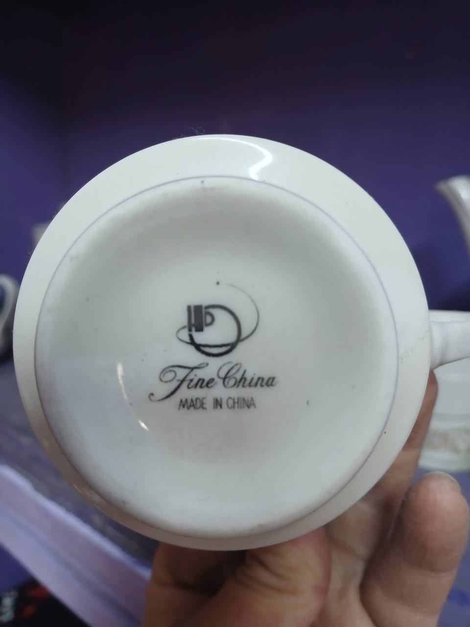 سيت صيني للبيع
قوري +٨اكواب شاي مع الاطباق +شكردان +دلة حليب +صحن كيك ٨ قطع + صحن كبير ٨ قطع +صحن عميق كبير ١ +بلم 

مع سيت دولكة وكلاصات فخار .

موصل


**إذا كنت صاحب هذا الإعلان وتريد حذفه لأي سبب، رجاءا أرسل رسالة إلى الدعم الفني**