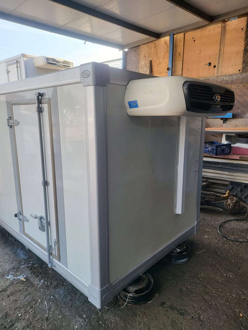 براد فحل 4000
للبيع عنوان بغداد حي الصناعي كسره وعطش 
***********
