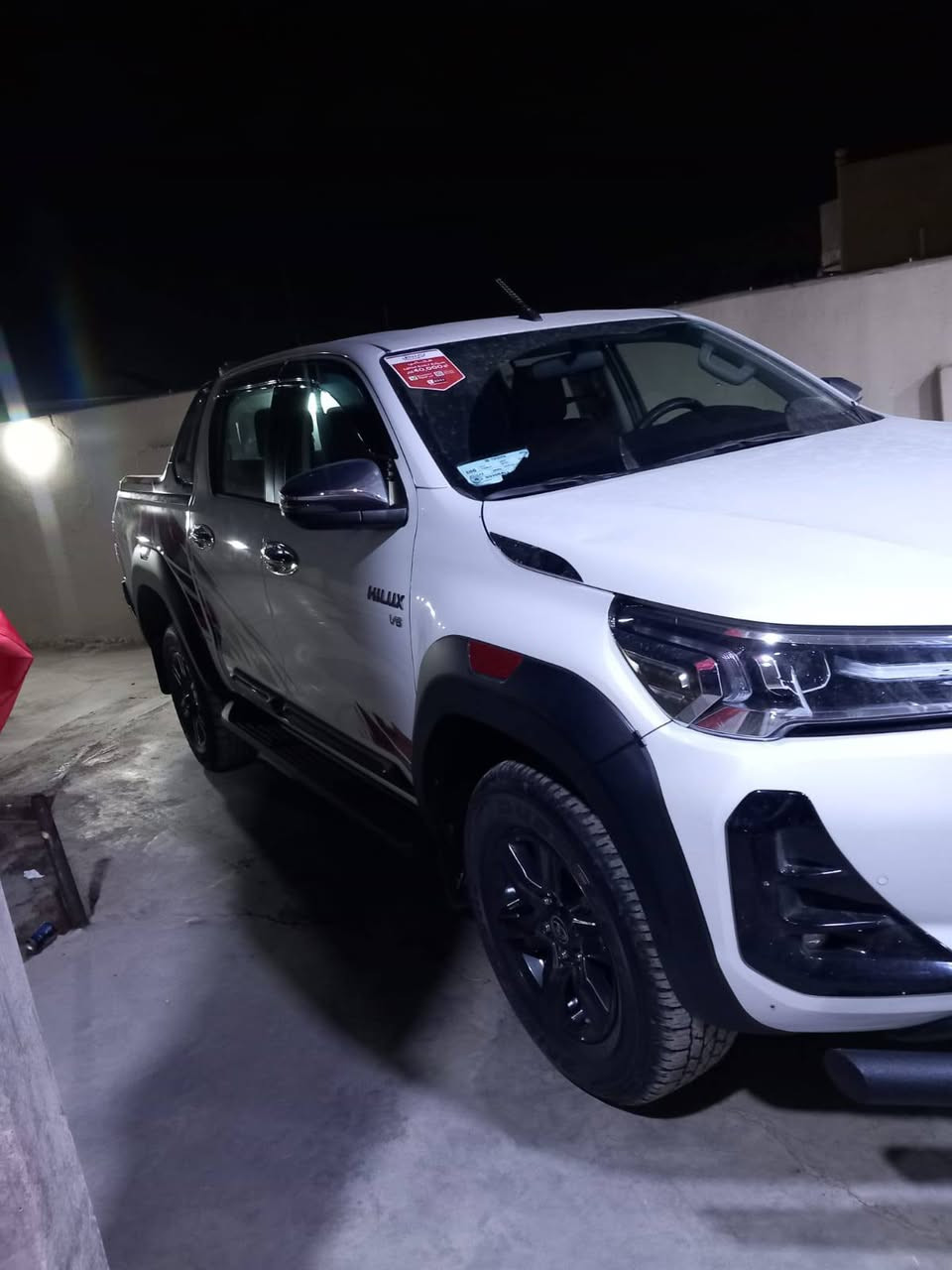 السلام عليكم للبيع 
  تويوتا هايلوكس TRD موديل 2025
 فول مواصفات كفالة عامة ماشية 20 الف 
 مكان/ بغداد _بسماية_ القرية النفطية

الأستفسار / ***********
