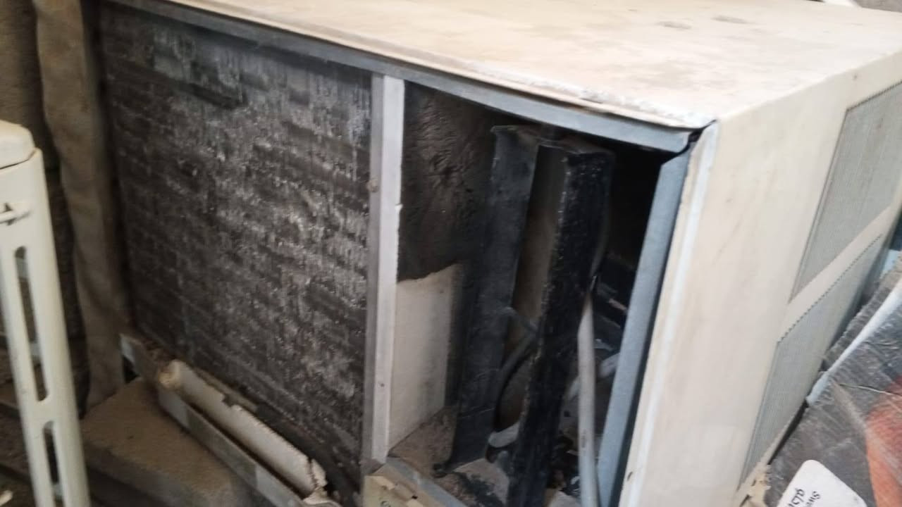 سبلت طن ونص شرط للشغل مامستخدم اهواي 150 الف وبيه مجال 

مكيف جديد تبريد ثلج خير من الله فقط البوبرنگ مال المروحه گايم جديد ونظيف ب100 وبيه مجال
 مكاني سفوان منطقة النجمي 
***********

