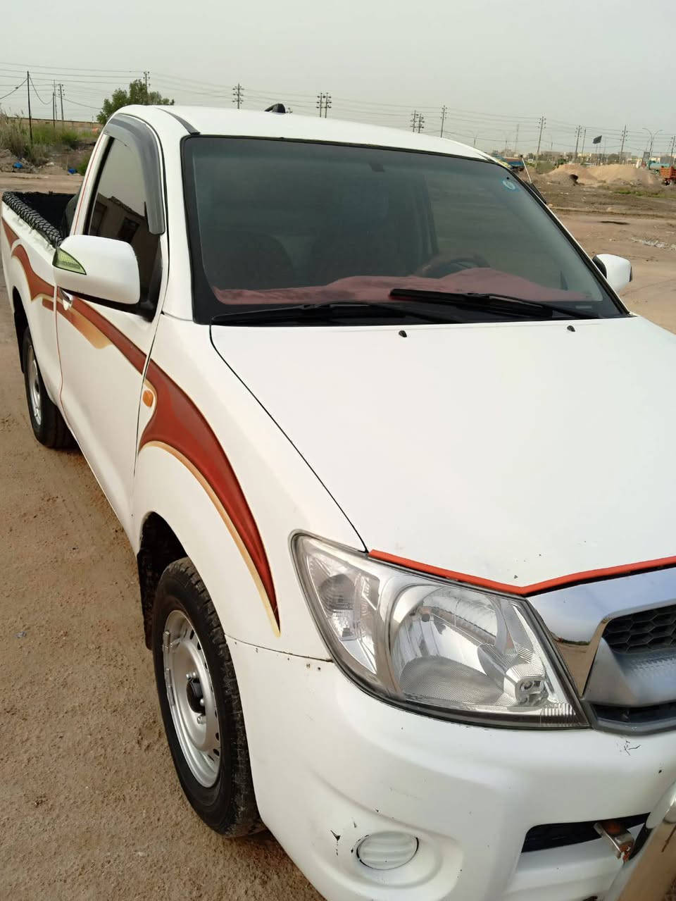 فلاونز البيع موديل 2006 محرك جديد حداديه وتايرات جديد رقم ذي قار نكليزي سعره شده وبيها مجال سياره مكفوله من ضربه وتبديل شراي يتصل ***********.مكلف بنشر
