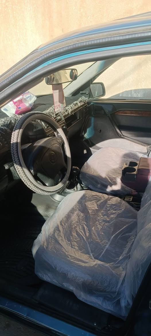 للبيع اوبل فكترا. حجم 20 موديل 93 رقم نينوى مسطرة  سنويه عضم بسمي شرط تحويل كابون بانزين بيها. استيرن بور قفل مركزي جامات لامامي كهربائيّ تنتا كهربائيّ كير مكينه شرط كهربايات كلها شغاله سياره بلاديه وضع شركه لا صبغ ولا تصليح. شرط من دعاميه. لادعاميه السعر52 وبيها مجال ***********
