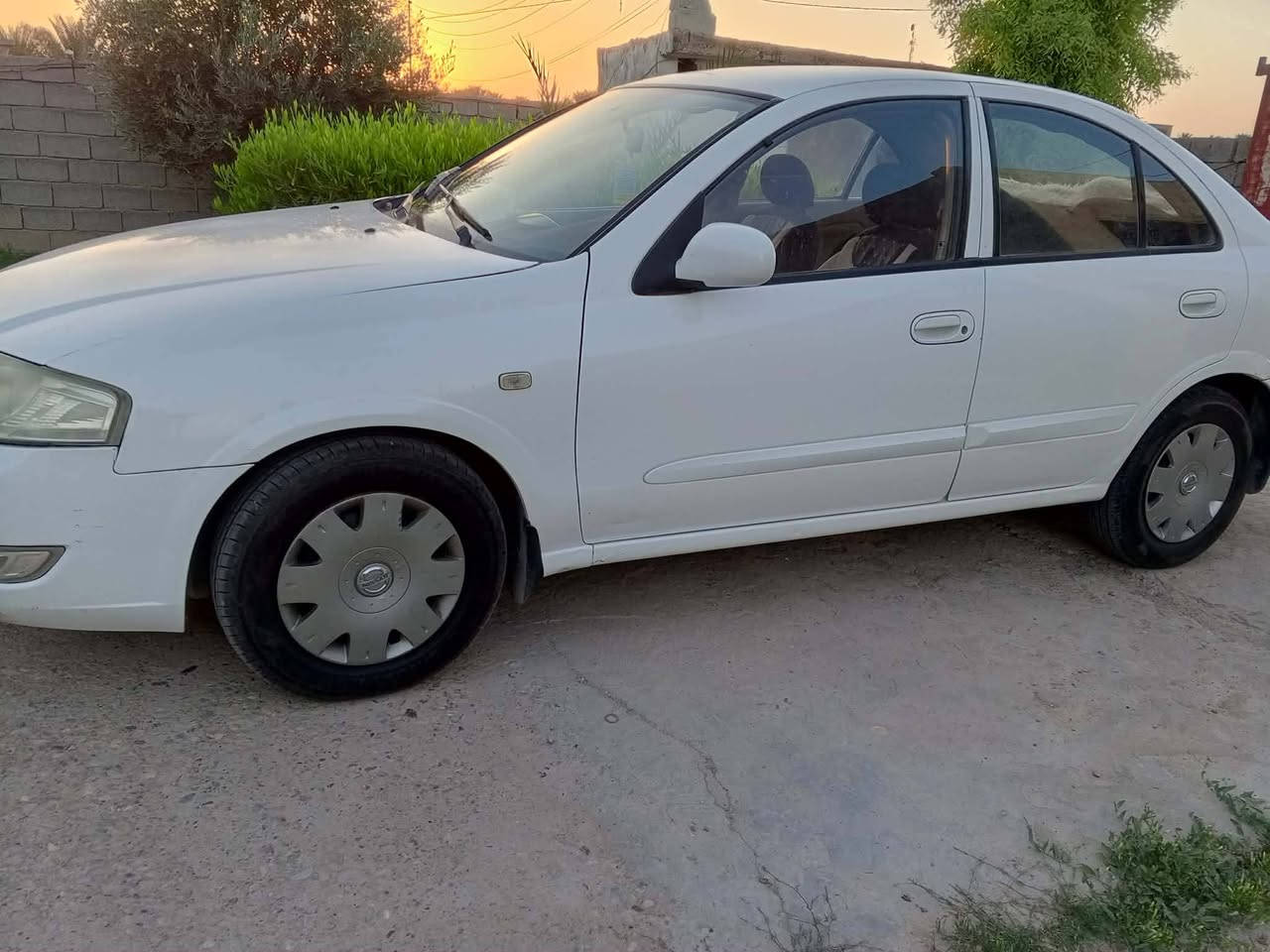 نيسان سني مديل،2009 بلادي اي ضربه مابيه مكينه 1600 قبق ابيض  كلشي شغال بيه تبريد ثلج كير محرك كله مكفول وخير من الله وعنوان ديالى وسعر 105//
***********
