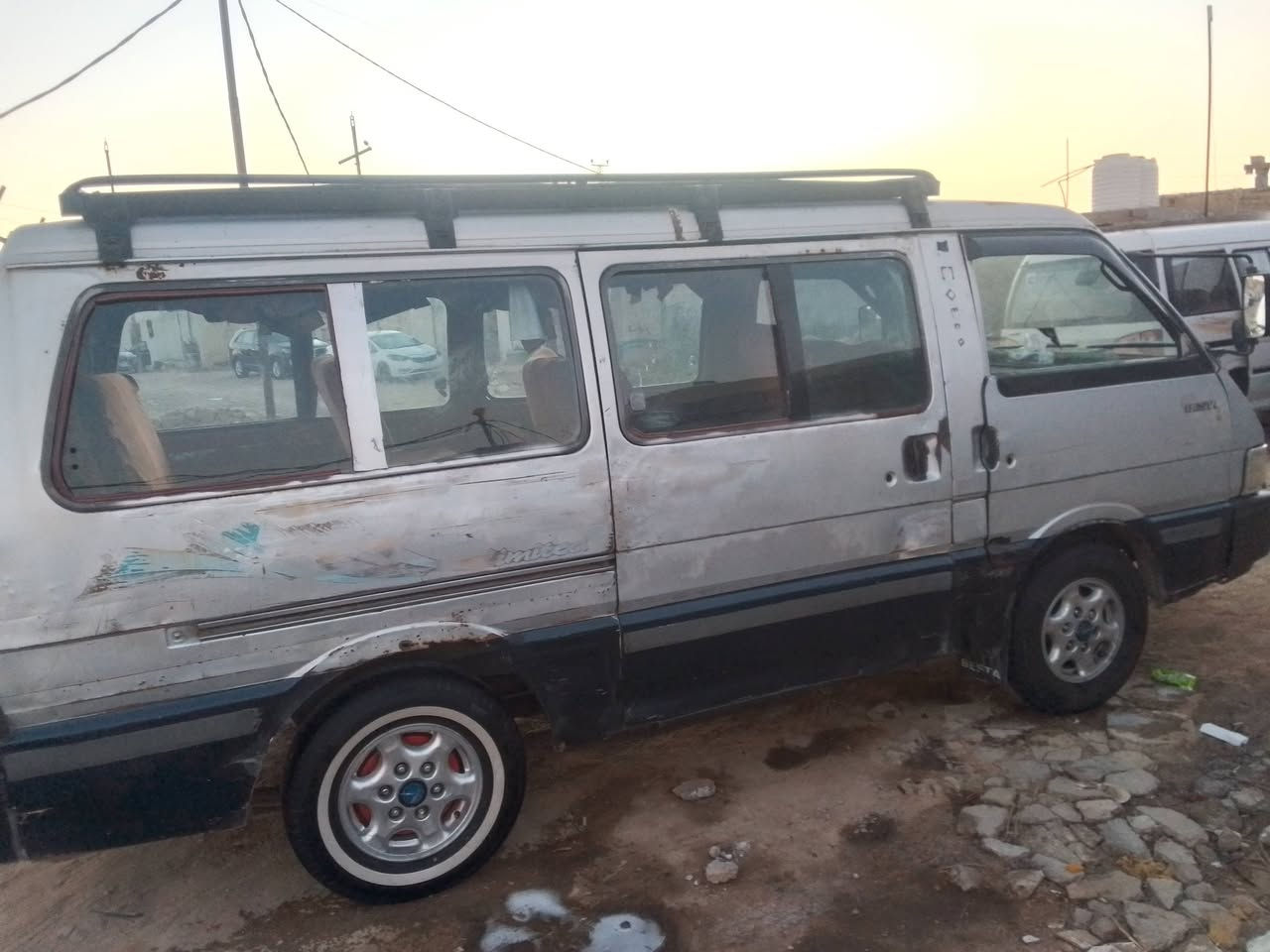 سياره كيه بسته للبيع موديل 94 سياره مصفره جاهزه قفل 35 رقمي ***********
