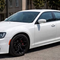 كرايسلر 300 S • ٢٠١٨ • ماشيه ٦٥ ألف مايل