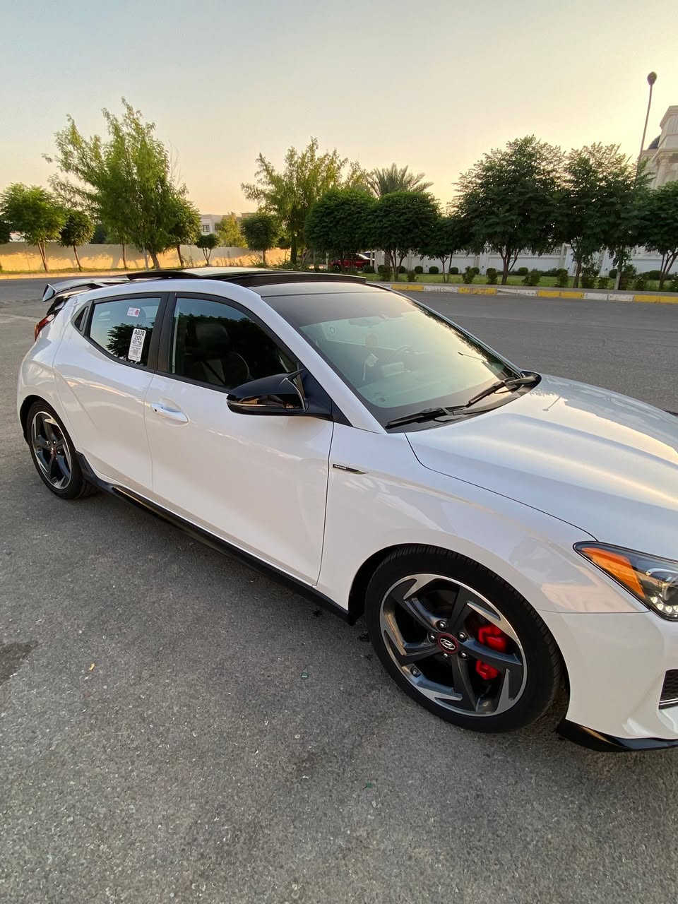 السلام عليكم 
فولستر 2020 لون smak
1.6 turbo 
ماشية 55 الف
فول مواصفات
بانوراما
كشنات جلد ومخمل 
كشنات تدفئة 
ستيرن تدفه 
اربع مودات قيادة 
شاشة + كار بلاي  
انارة اقدام بلادي تحكم بدشبول 
بصمة
ابواب بصمة
رادارات جانبية
رادار امامي مانع تصادم 
سماعات انڤنتي 
شحن واير ليس 
شفتات بالستيرن  
كير اوتو وعادي 
حادثها فقط دعاميه وره وشويه من باب صندوق بدون ايرباك 
مكان السيارة أربيل 

***********
