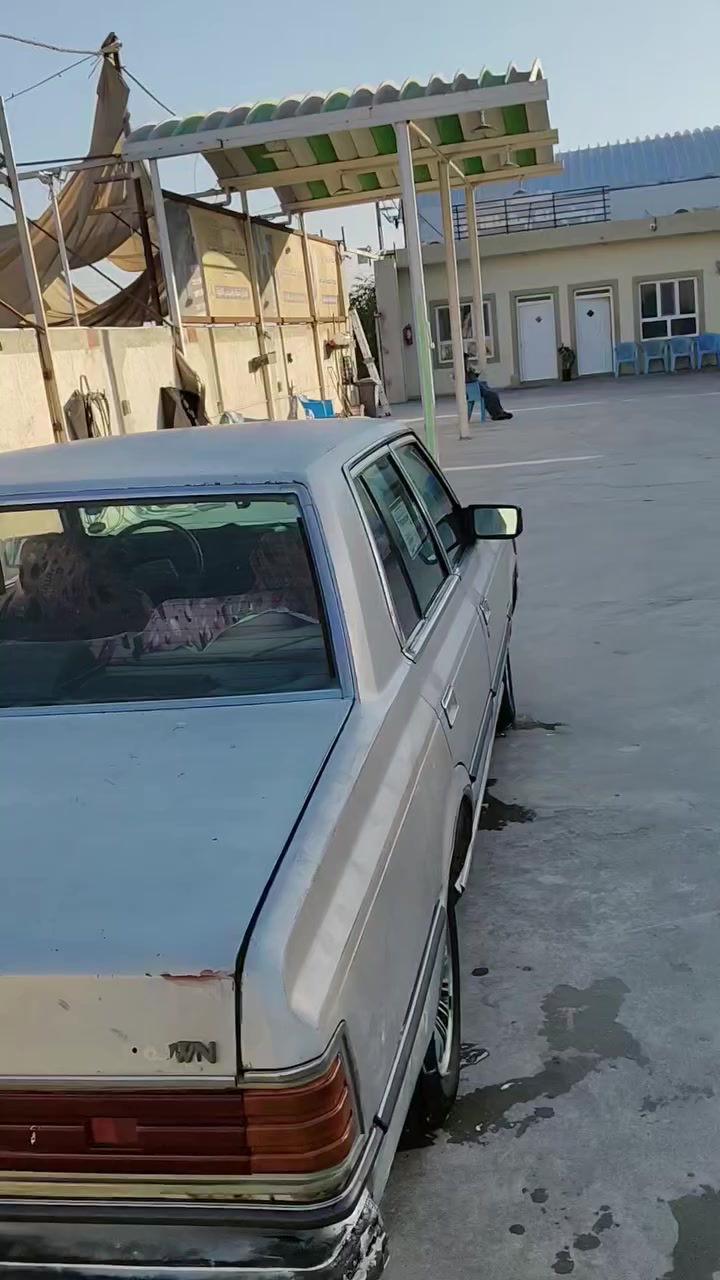 سياره سوبر مديل 82لبيع او مراوس حسب القناعه مكينه كير خير من لله حداديه 100/80 مكان ذي قار سوق الشيوخ رقم الهاتف ***********
