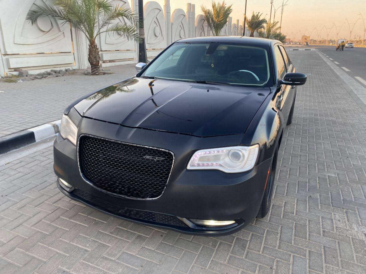 السلام عليكم اوبامه مديل 2019 مسجله 2020 يعني سنه وحده السياره جاهزه مكينه كير حداد تبريد كلهه جاهزه ما نقصهه برغي رقم بغداد تخم تاير صار عشرتيام شاده مابيهه نقص مكانهه بصره وأي استفسار هاذ رقم راعيهه عنده واتساب *********** السياره حلوه كشنات حار بارد وخزن ميموري السياره لمتد حادثهه سرقه
