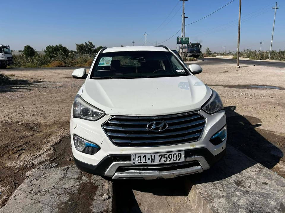 سنتافيى ١٤ أمريكي بيه جفيه السعر ١١٠ وبيه مجال ٧ راكب ومصبوغه عام جاهزه من كلشي رقم بغداد دولي بكانه الرميثه ***********
