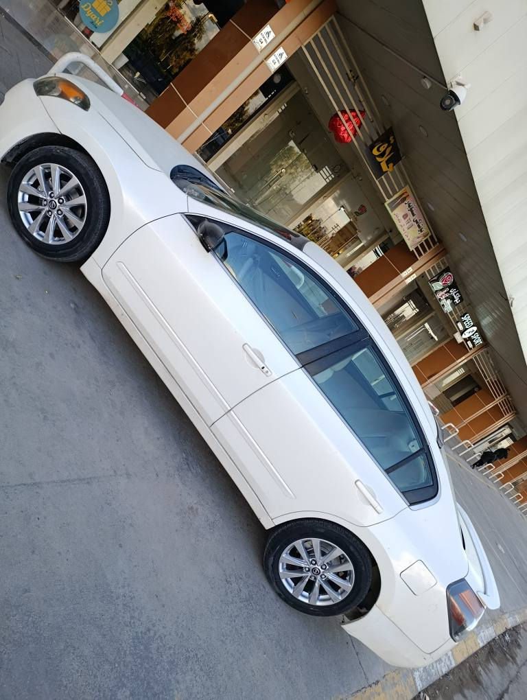 نیسان التیما 
توماتیك 
بصمة
تبريد 
هزه وسنوي ورەقەم نوێ
بێ مەسروف بێ تەقە و ڕەقە
سەیارەکە خاوێنە و بێ کێشەیە خۆم تەعمیرم کردوە
*********** أربيل, العراق
