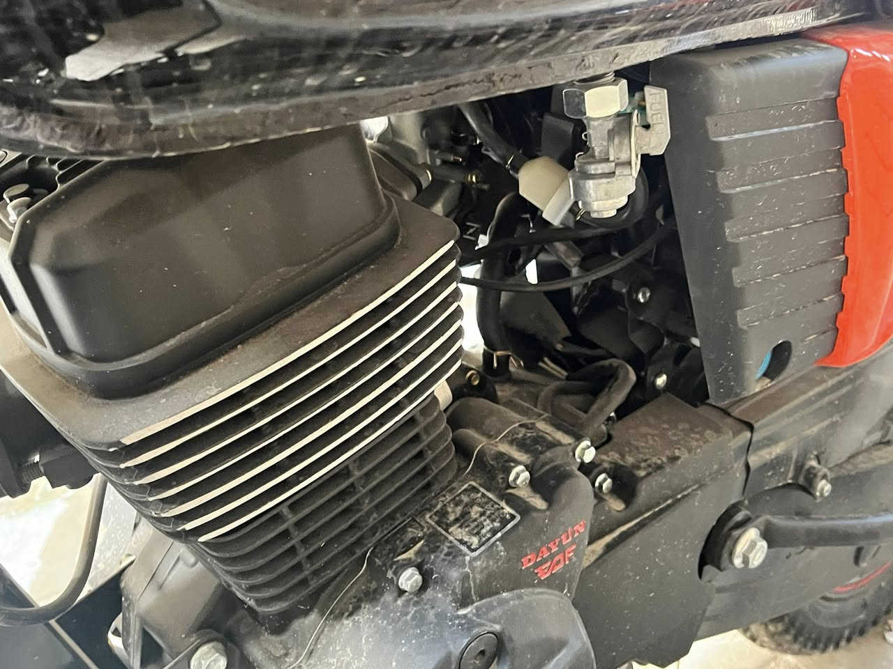 سلام عليكم اخوتي
دايوان : جبلي 

موديل :26 

حجم المكينه :200cc

رقم : بغداد الإنكليزي عدد لوحتين 

سنويه : بأسمي تحويل ثاني يوم 

ماشيه :35 كيلو متر 

نظافه : 100/100

السعر  : 3 ونص وبيهه مجال 

رقمي :***********
