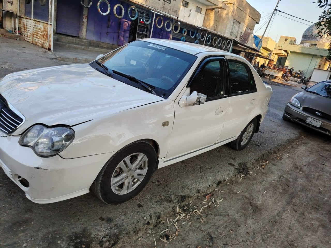جيلي سي كس موديل 13  مكينه و كير كورلا   مكفوله  صدر امامي خلفي زينات  تخم تاير  جديد   مصبوغه عام لجماليه.   ضربته بس بنيد سعر 28 بيه مجال
***********
جيلي سي كس موديل 13  مكينه و كير كورلا   مكفوله  صدر امامي خلفي زينات  تخم تاير  جديد   مصبوغه عام لجماليه.   ضربته بس بنيد سعر 28 بيه مجال
