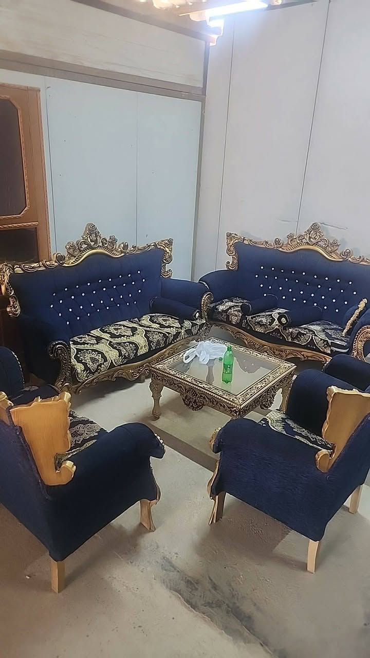 تخم ملكي 10 مقاعد مع طبله وسطيه نظيف اخو الجديد السعر 500 الف وبيه مجال
تكريت القادسيه مدخل گراج بغداد شارع الدفاع المدني مقابل صيدلية الواثق مجاور الرعايه الاجتماعية معرض النعيمي للاثاث للاستفسار اتصل ***********

