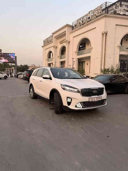 سلام عليكم 
٢٠٢٠
فول للاخير 
جي تي لاين
كويتي      Gt line
خمس كامرات  
بانوراما
ماشيه ٥٨ الف 
رقم بغداد انكليزي
كفاله عامه شرط الفحص
مكينه ٣٥٠٠
بيع مستعجل السعر              ٢٧٩$ 
وبيها مجال بسيط حك الجيه 

***********
***********
