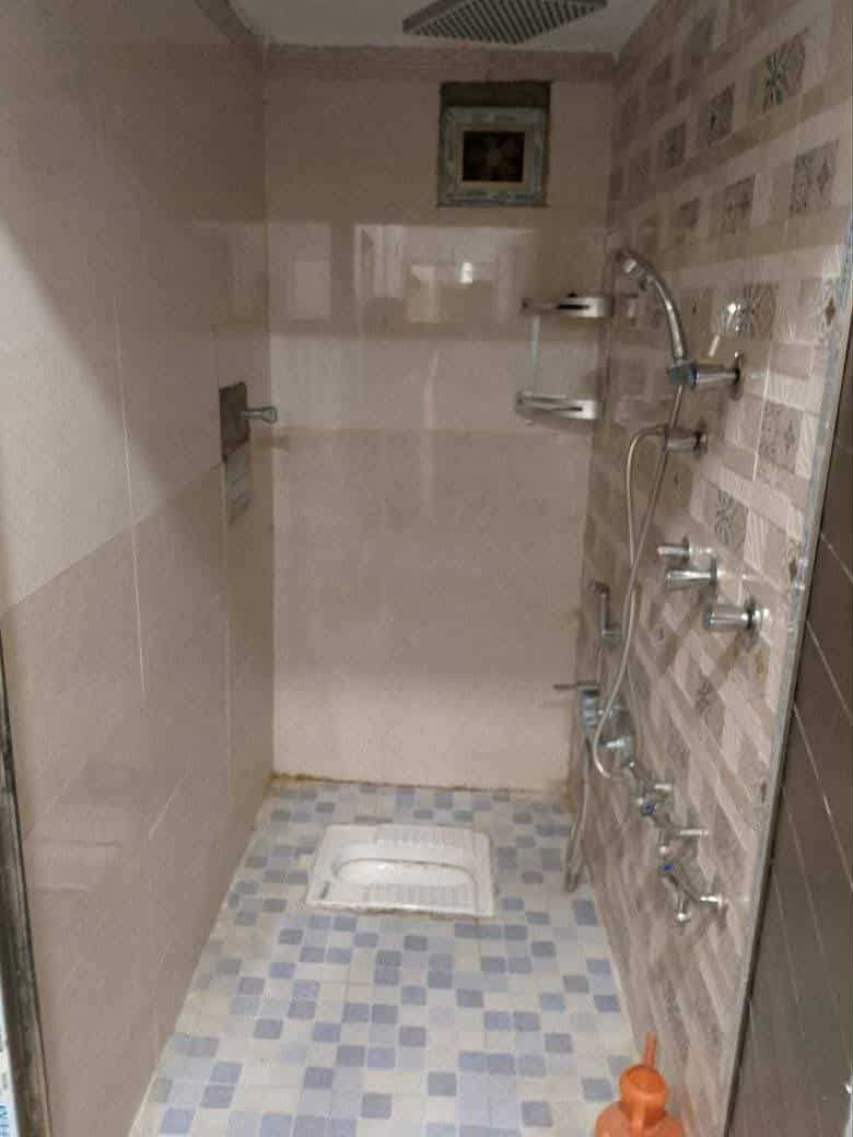 بيت لبيع مساحة ١١٠ متر طابقين طابو صرفة العنوان نعيرية السعر ٢٢٥ رقم الموبايل ***********  بناء حديثة درجة اول
