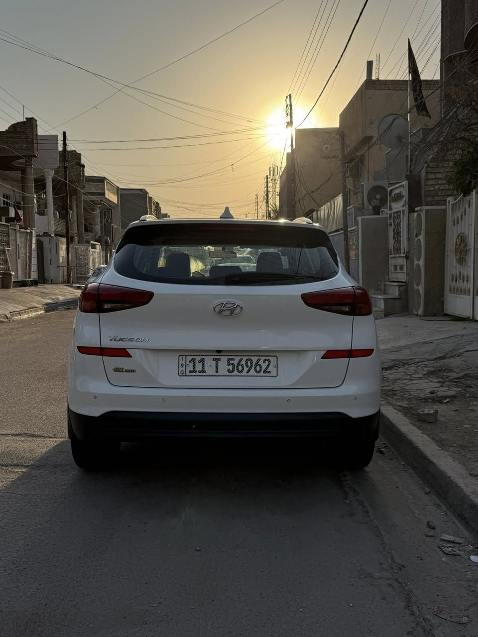 السلام عليكم
توسان 2020 خليجي

فول موصفات 1/1 ماعدا البانوراما 

ماشيه 55 وقابل للزياده 

السياره مكفوله ماعدا بيه تكحيل بالباب الأيمن الخلفي عكس السايق

مواصفتها/ بصمه تشغيل عدد 2بصمه بالأبواب الاماميه

مري شفط +أشاير 

ثالاث انظمه قياده

نضام ترحيب عند التقرب حساسات امامي وخلفي 

محرك 2000

تبريد قطعتين

ثلاث انظمه قياده

نظام تشخيص العطل عن طريق الشاشه

الدشبول مطعم بلادي 

يدات نيكل أربعه

كشنات جلد شركه

الاكشنات الاماميه كهربائيه

مري شفط

كأمره خلفيه بلاديه

السعر 210وبيها مجال 

السياره بسمي 

                                                                 ***********
