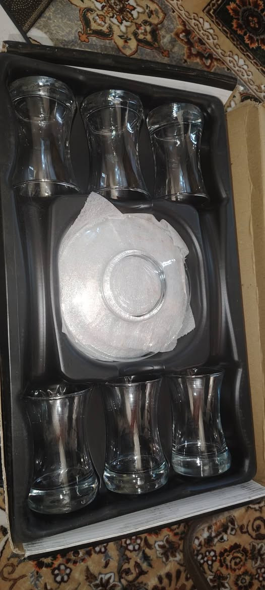 كل القطع  الفناجين على 4000. والشفاف 3000...مكاني بغداد.


**إذا كنت صاحب هذا الإعلان وتريد حذفه لأي سبب، رجاءا أرسل رسالة إلى الدعم الفني**