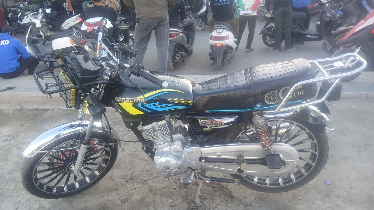 سلام عليكم دراجه بل جيس بعتهي متوازي عله بيعته دراجه موديل 2025 مكاني مدينه الصدر السعر 750  رقمي ***********
