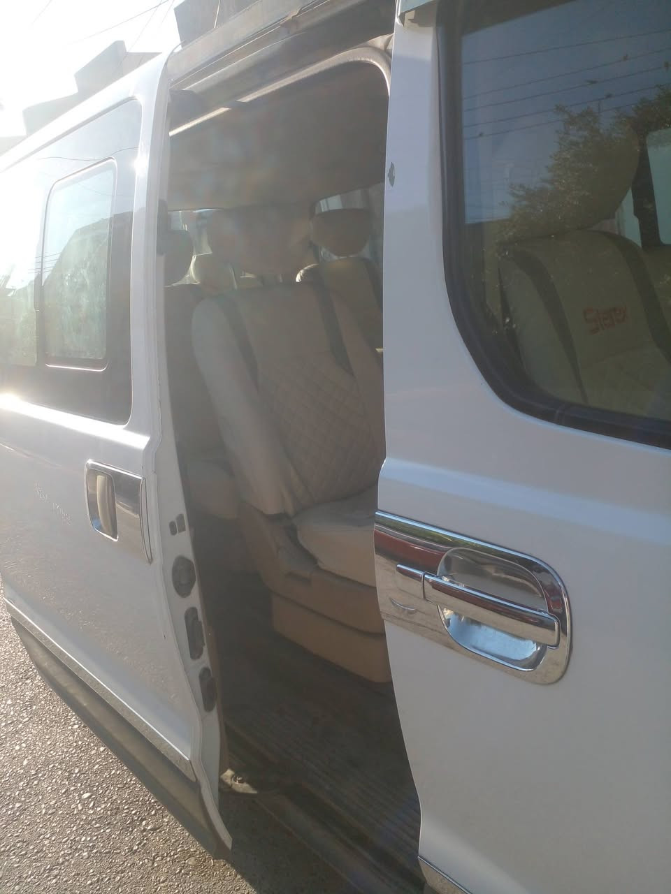 السلام عليكم اخوان سيارة ستاركس مديل ١٣نضيفة خير من الله للبيع رايده ١٦٥وليه مجال ما مشتغلة بخط مال بيت


**إذا كنت صاحب هذا الإعلان وتريد حذفه لأي سبب، رجاءا أرسل رسالة إلى الدعم الفني**