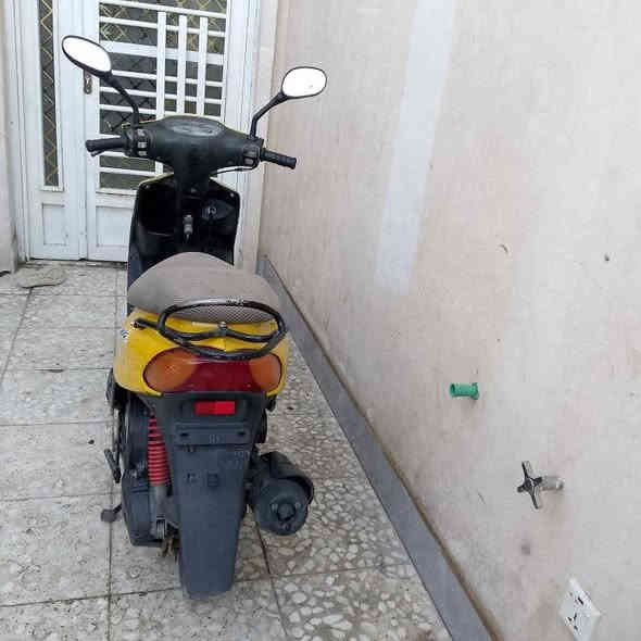 دراجة ماكس قجمه ياباني سرعة 120 مكينه بلاديه ما مفتوحة ابد ناعمه شلعه قويه كهرباء كوله شغال نكره سلف هندر اوراق بسمي الدراجة صار شهرين من نازله رنبه على ايدي مكفوله السعر 425 بغداد الشعب رقمي ***********
