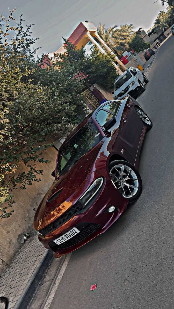 ( سلام عليكم

(جارجر GT  جيتي  )

‏‎الموديل : 2019 

‏‎( المحرك : 6V 3600. ) 

‏‎(سياره كفاله داخله صار بيه بلعراق جاملغ وبابين تبديل ) 

‏‎(سياره بلاديه )

( رقم بغداد الجديد تحويل ثاني يوم )

‏‎المواصفات : الون كرزي مميز 

‏‎* نسخة  GT 

‏‎* حساسات خلفيه

‏‎* سستم صوت الپاين مع سماعات پريميوم .

‏‎* ويل قياس 20 انج . 

‏‎* مصابيح امامية زنون . 

‏‎* كشافات الضباب زنون .) . 

‏‎* مقاعد رياضية من الجلد الفاخر . 

‏‎* المقاعد الأمامية كهربائية . 

‏‎* تشغيل عن بعد . 

‏‎* ستيرن كهربائي . 

‏‎* تدفئة ستيرن . 

‏‎* محدد سرعة . 

‏‎* تلفون بلوتوث . 

‏‎* كاميرا خلفية .

‏‎* مرايا متحسسة للاضاءة العالية .

‏‎* كير شفتات بالستيرن . 

‏‎* دخول ذكي (بصمة) .

السعر : 180 
للأستفسار  : *********** البصرة, العراق
