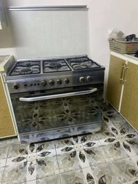 طباخ • نظيف • شغال