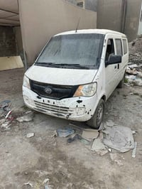 اخوان عندي سيارتين ليفان وجون واي بلاديات اني ماصهن من المزاد مالهن بغ...