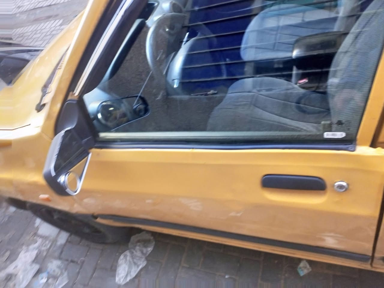 السلام عليكم
سايبه مديل 2015 
السعر 28 بيه مجال حك الجيه فقط 
مكاني بغداد الحريه للاستفسار ***********
