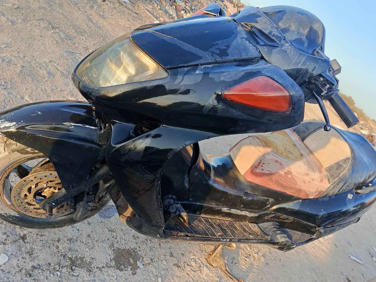السلام عليكم دراجه فورسايت هوندا  ياباني 250cc 
للبيع ... دراجة طافيه تركتها وبعد ما شتغلت ماعرف شبيها ابيع كوم حديد ب 225 وبيها مجال
مكاني ديالى بعقوبة 
***********
