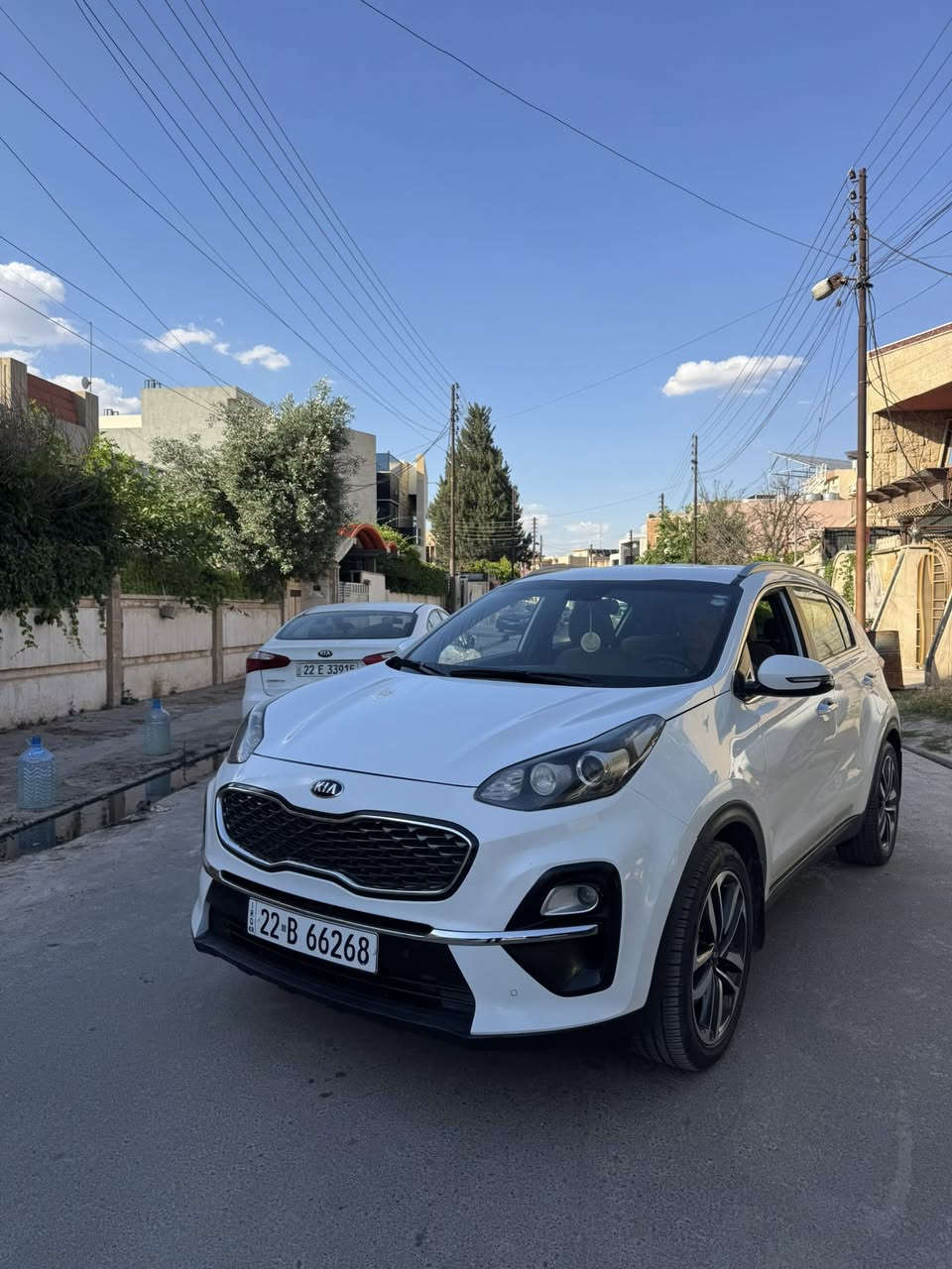Kia Sportage
موديل 2020
ماشية 151,000 km

✅ شرط بدون ضرر وبدون أي صبغ (Clean)
✅ هزّة جديد 100/100
✅ السيارة باسمي، المالك الشرعي من الوكالة

• منظومة غاز إيطالية + كارت غاز
• مكينة وگير شرط
• غرفة لوك لوك
• طخم شرط
• تبريد ثلج
• شاشة + كامرة
• حساسات أمامية وخلفية

السيارة شرط، لوك جاهزة من كلشي، بدون أي ملاحظات
الشراي يتصل على هذا الرقم
+964 772 103 3233
