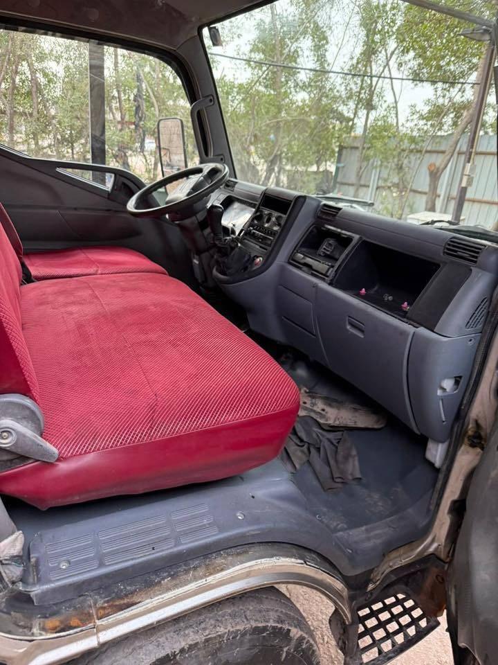 للبيع كنتر زيرو كصيف قلاب موديل ٢٠٠٤  بدون منفيس بدون منفيس جاهزه للشغل بكانه بغداد ***********
