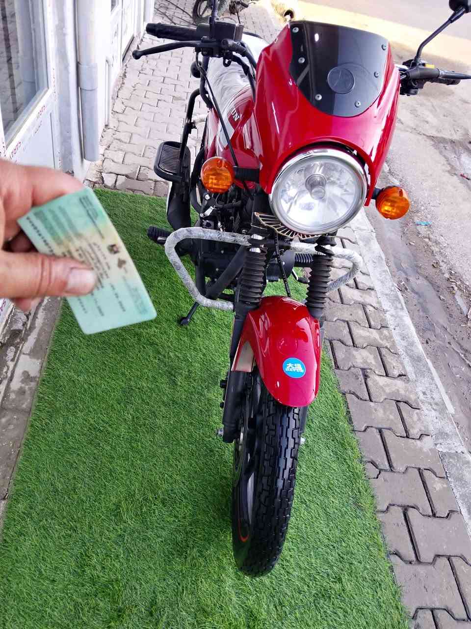 السلام عليكم ورحمه الله وبركاته دراجة نارية دايون موديل 23 مكينة ١٥٠ كتابة حمرة مرقم كامل بغداد تحويل ثاني يوم إذ تريد كفالة عامة مكينة خير من الله مكاني ديالى خرنابات الشراي يتصل ويدلل ويتساب موجود ورة السيطرة الثانية اتصل ودلل *********** مرقم بغداد
